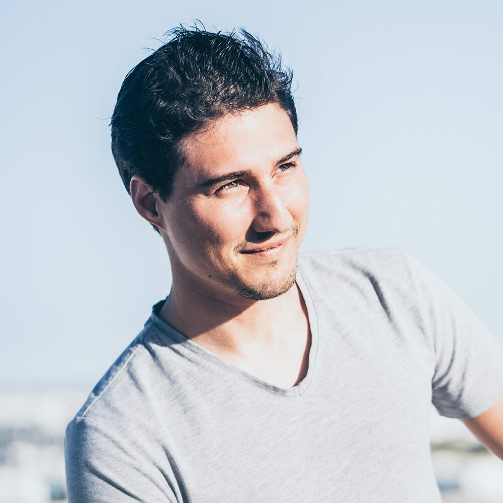 Romain Warion, UI UX Designer. Web & Applications mobiles